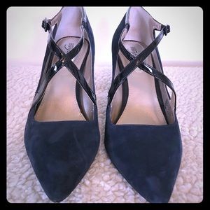 Alfani Navy Blue Suede heels, size 7.5 Med
